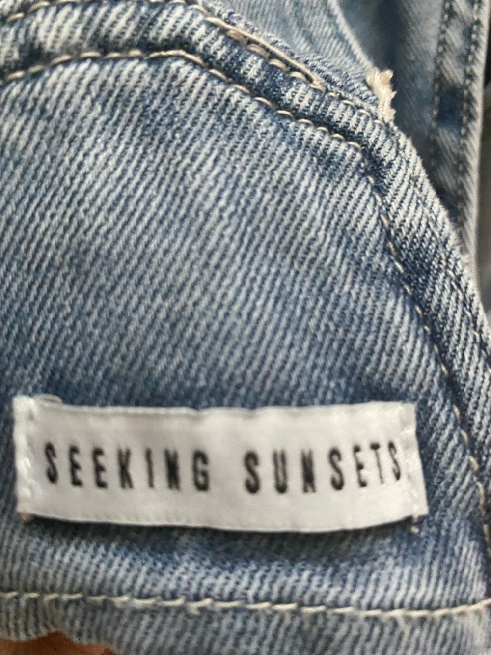 Seeking sunsets NWT loose fit jean overalls XXS - Picture 5 of 6